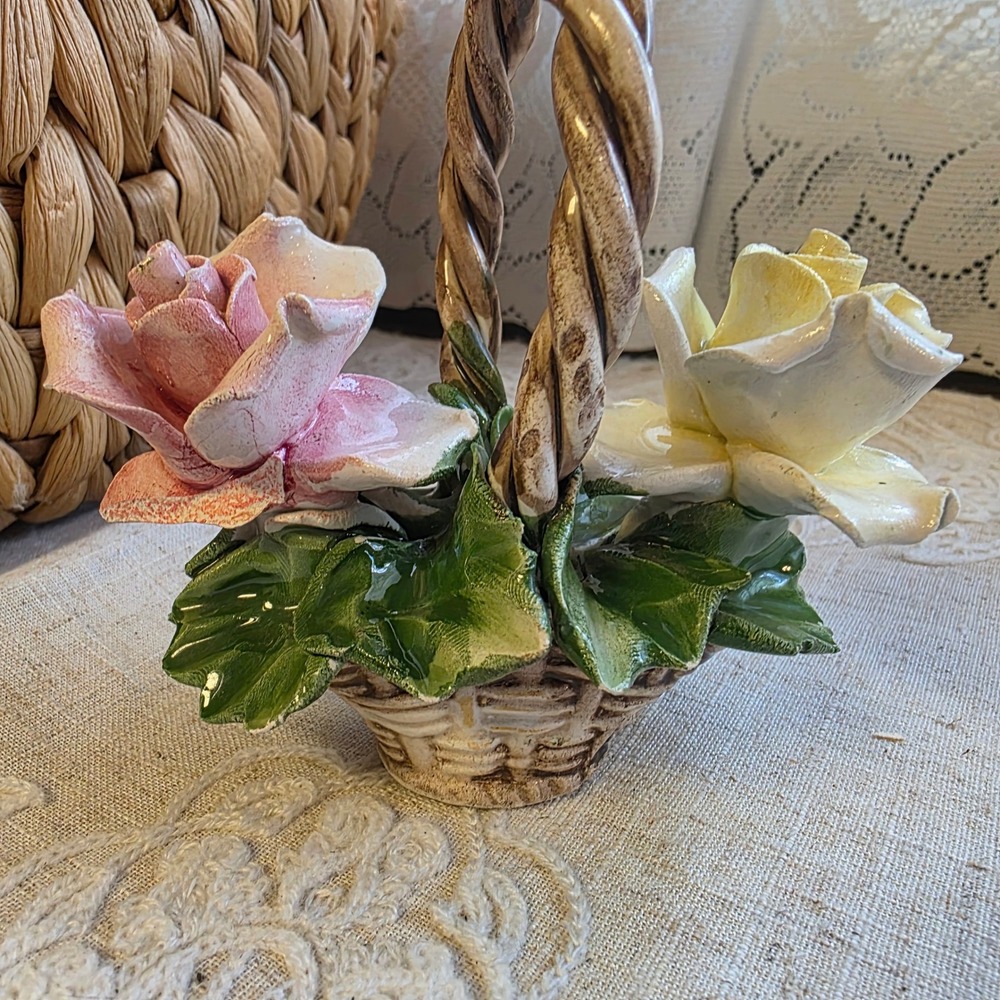 READ Capodimonte Ceramic Floral Basket Small Figurine 4.5" Roses Vintage